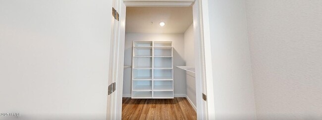 Building Photo - 45760 W Vlg Pkwy