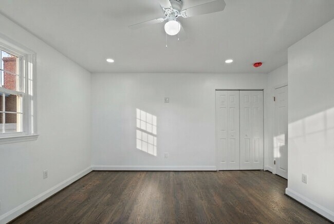 Building Photo - 1816 Tyler Rd