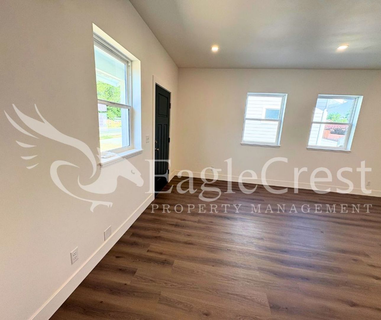 Building Photo - ANKENY
