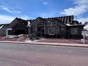 Building Photo - Brand New 3 bed plus office/2.5 bath in beautiful Coral Canyon!