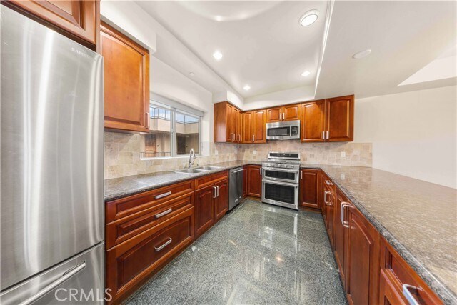 Building Photo - 11218 Camarillo St