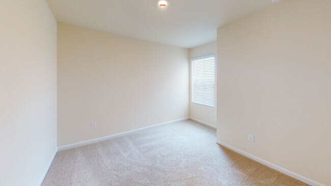 Building Photo - "Charming 3-Bedroom Townhouse Retreat on Oak Mill Road – Spacious 1308 Sq Ft with 2 Full Baths in...