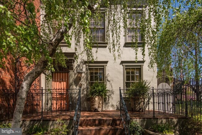 Building Photo - 3249 O St NW