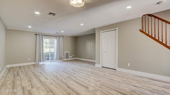 Building Photo - 60 County Rd