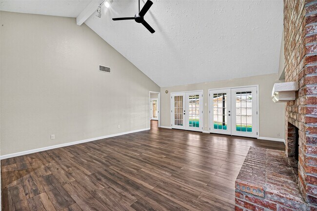 Building Photo - 711 Leicester Ln