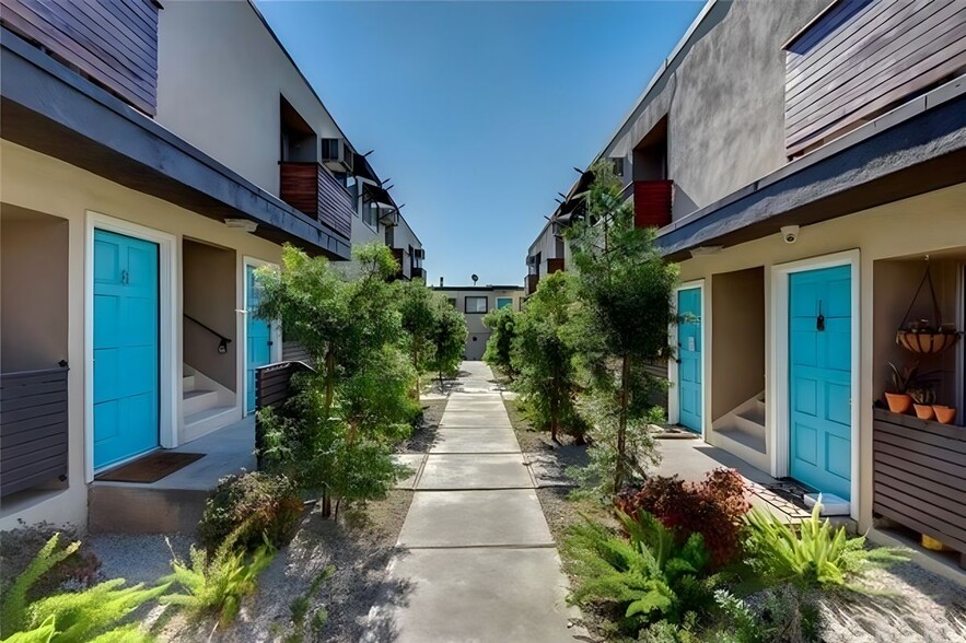 Building Photo - 1305 Garfield Ave