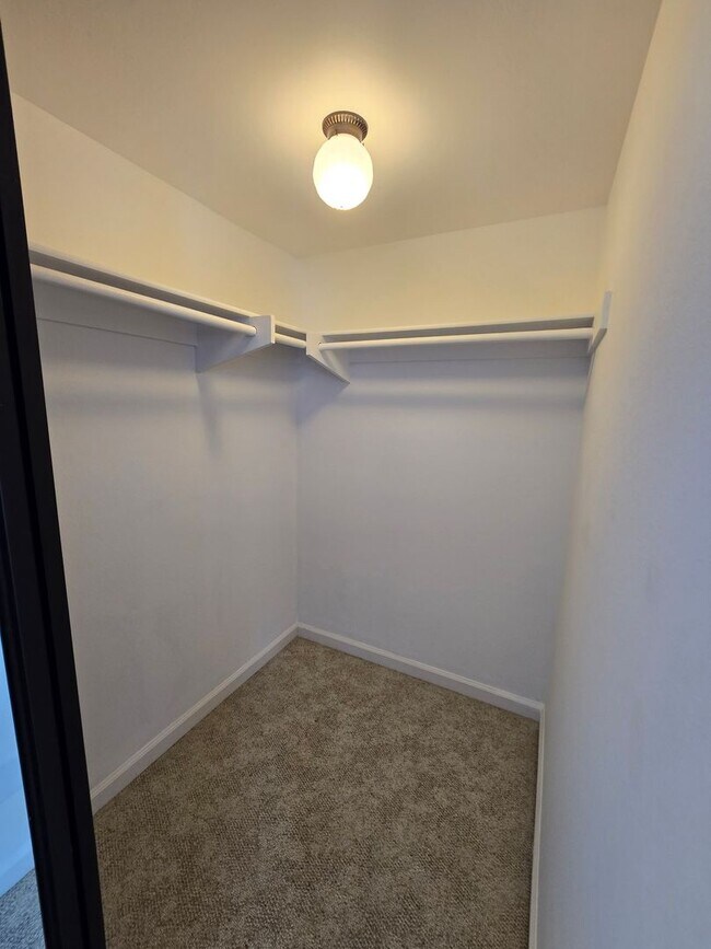 Building Photo - 2 Bed, 2.5 Bath Townhome in Pacific Beach