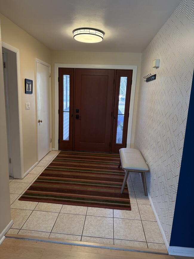 Building Photo - 18 Cricklewood Cir