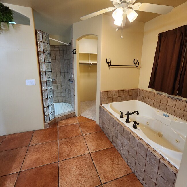 Building Photo - 35665 Caballero Dr