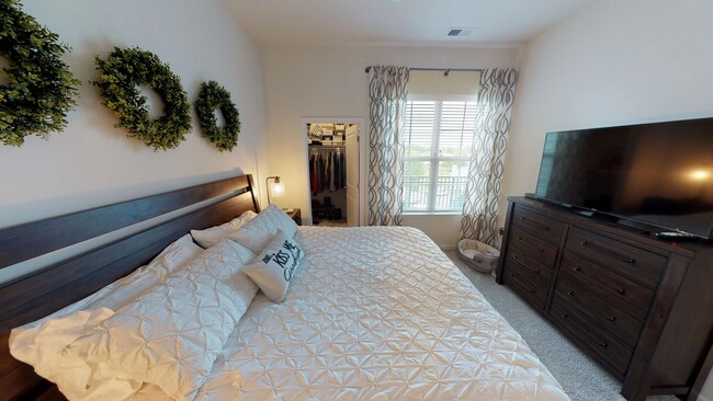 Building Photo - B2 | 2 Bed 2 Bath | 1239 sf