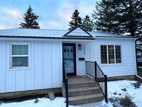 Building Photo - Charming 3 Bedroom, 2 Bath House on the East Side of Kalispell