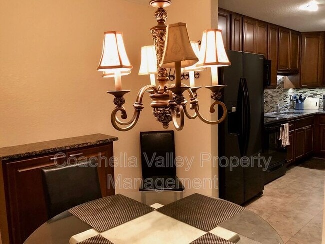 Building Photo - 701 Los Felices Cir W