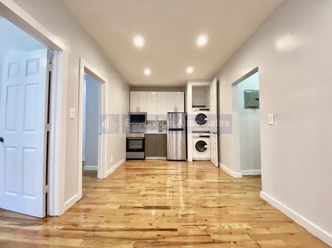 Building Photo - 24 Thayer Street