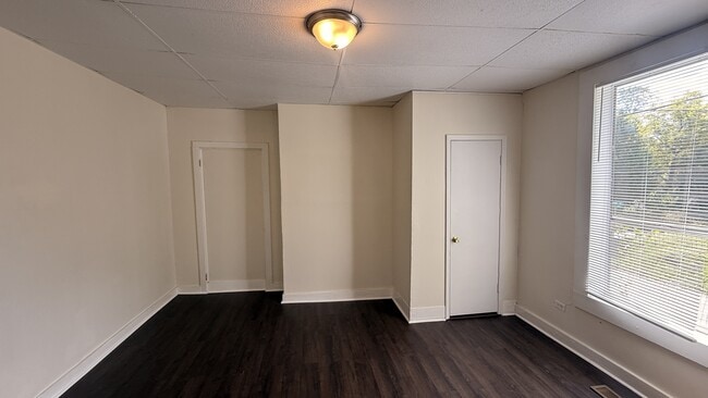 Building Photo - 4316 6th Ave