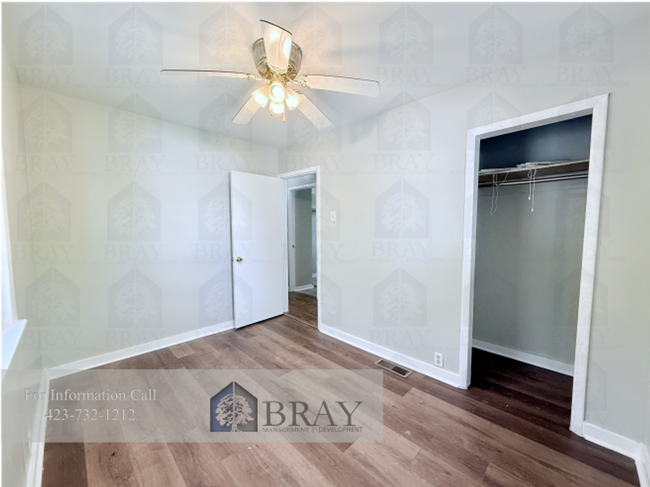 Building Photo - Charming Cottage Retreat in the Heart of Ridgefields – 2BR Renovated Home with Stream Views