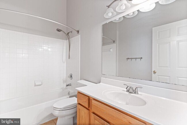 Building Photo - 8212 Silverton Ct