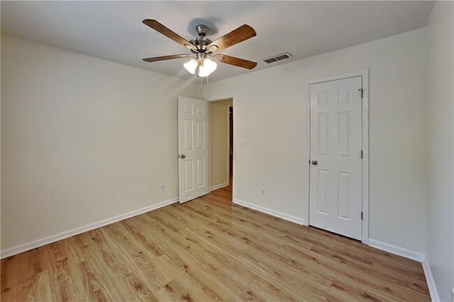 Building Photo - 530 Alcovy Springs Dr SE