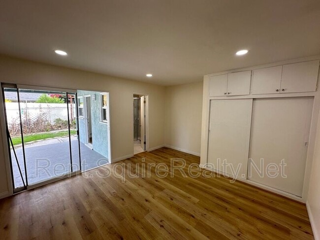 Building Photo - 747 E Benbow St