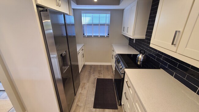 Building Photo - 1319 Dockside Pl