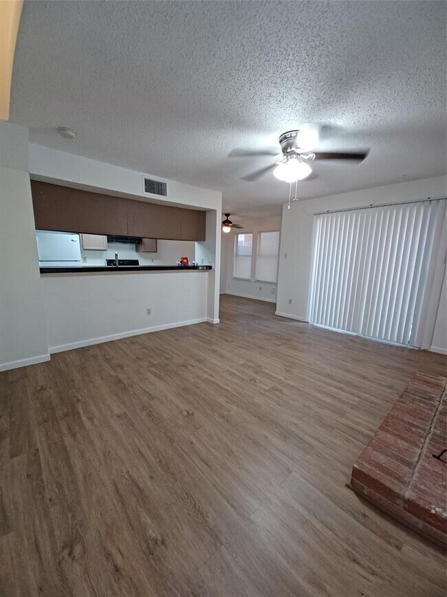 Building Photo - 8105 Tuscarora Trail