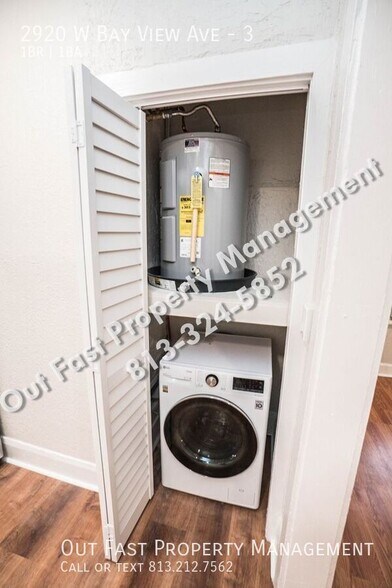 Building Photo - 2920 W Bay View Ave