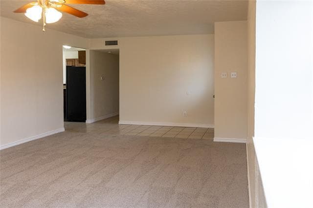 Building Photo - 824 Middle Cove Dr