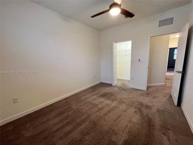 Building Photo - 15000 SW 119th Ln