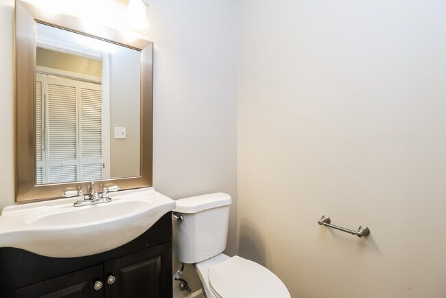 Building Photo - 9817 Ashley Farm Dr