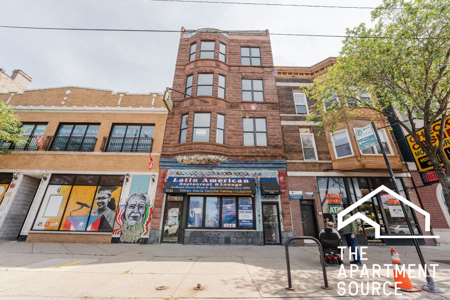 Building Photo - 2745 W Division St