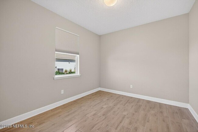 Building Photo - 85614 Fall River Pkwy