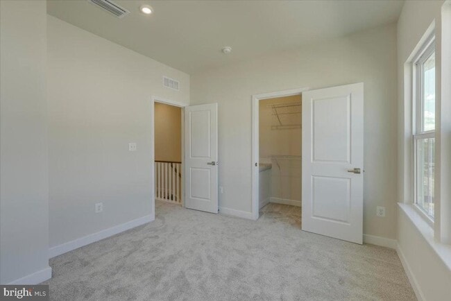 Building Photo - 9287 Tanfield Dr