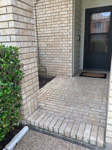 Building Photo - 4308 N Capistrano Dr