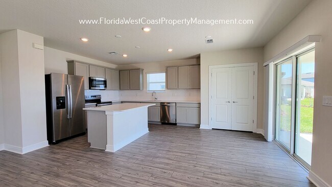 Building Photo - 8415 Abalone Loop