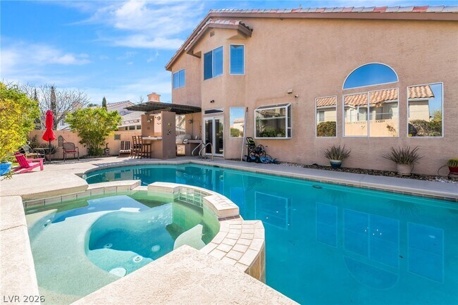 Building Photo - 9248 Evergreen Canyon Dr