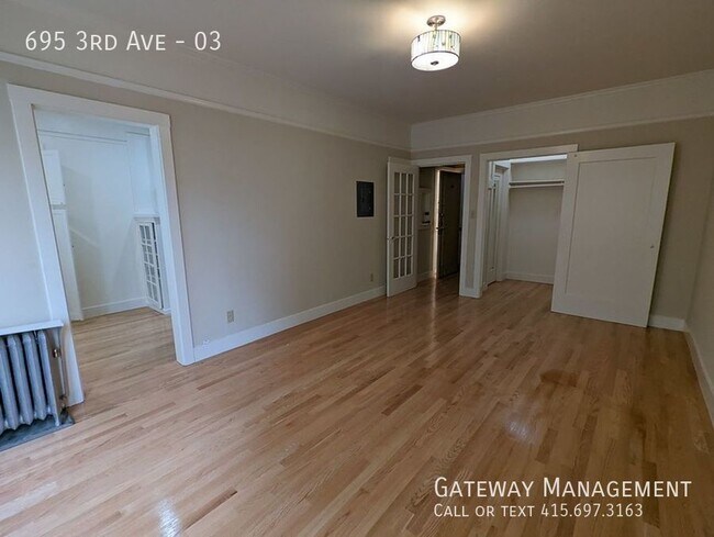 Building Photo - 695 3rd Ave