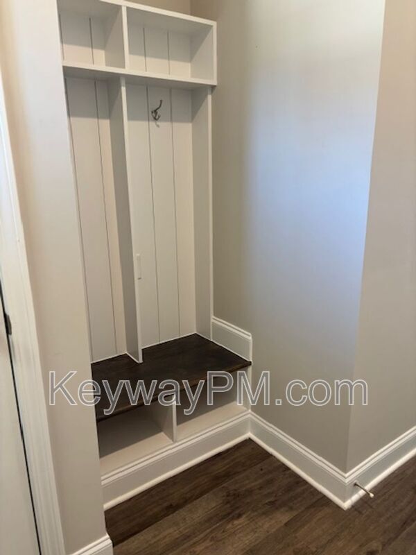 Building Photo - 2044 Denmark Ave SE