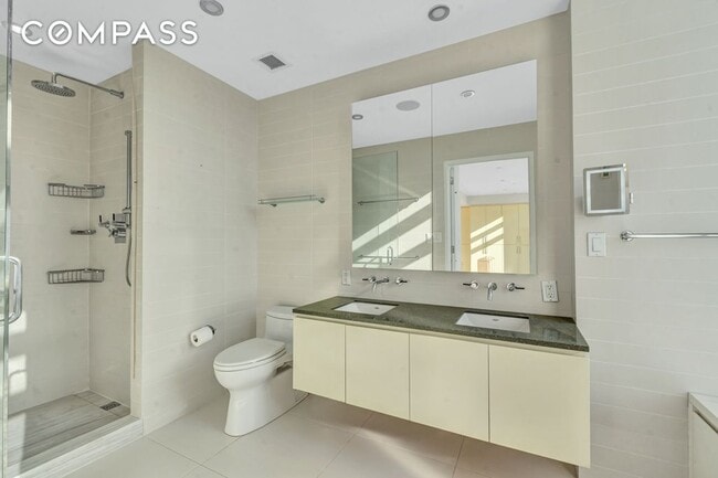 Building Photo - 2 N 5th St