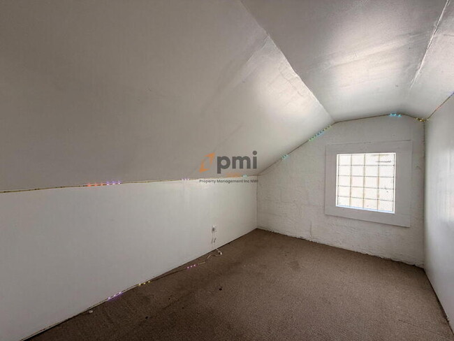 Building Photo - 3 Waltham St