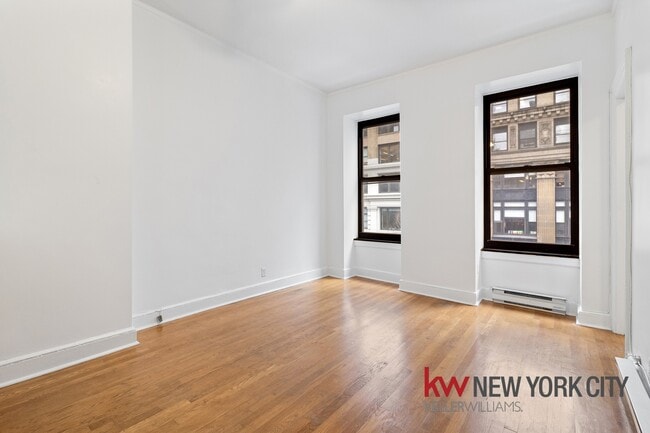 Building Photo - Park Avenue South
