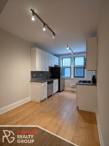 Building Photo - 2317 N Rockwell St