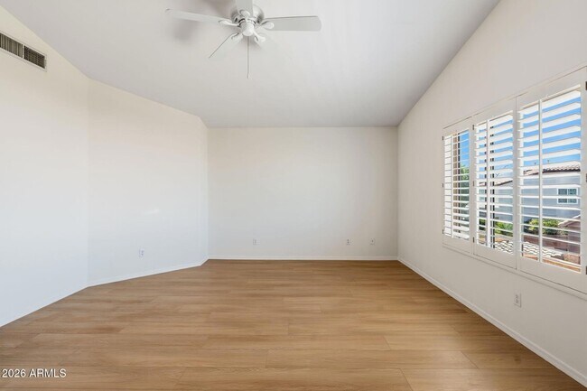 Building Photo - 29424 N 49th St
