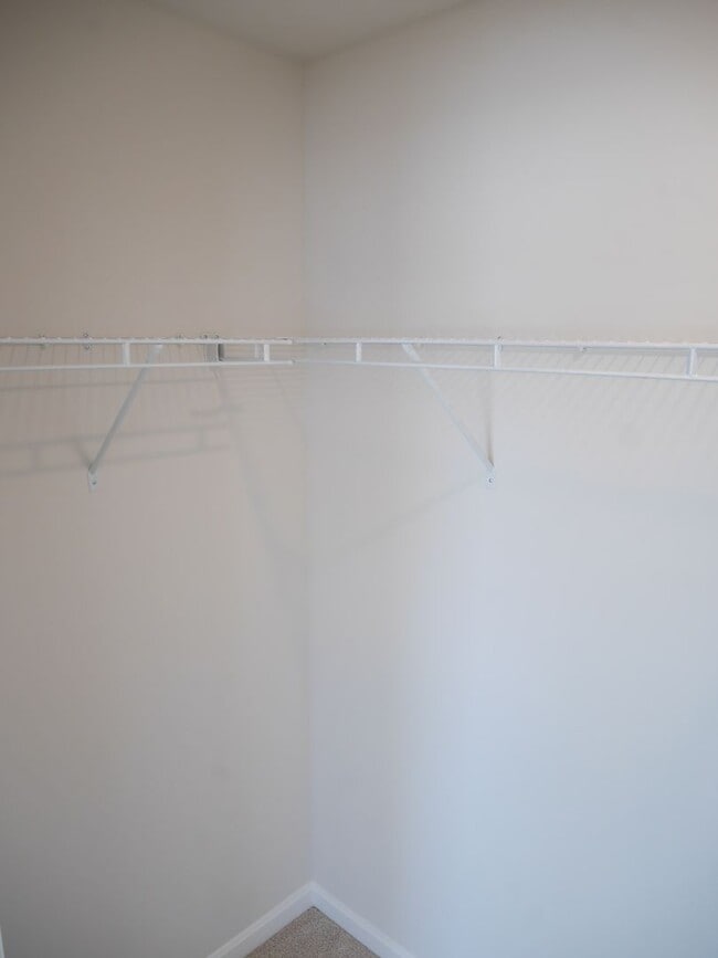 Building Photo - Modern Townhouse in Sassafras Meadows – 2n...