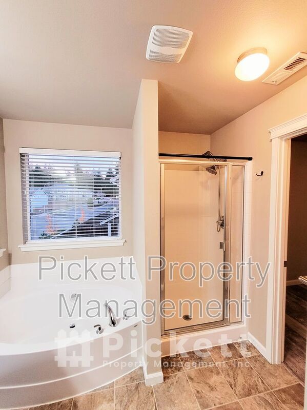 Building Photo - 3990 Maritime Dr