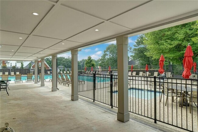 Building Photo - 510 Jacaranda Ct