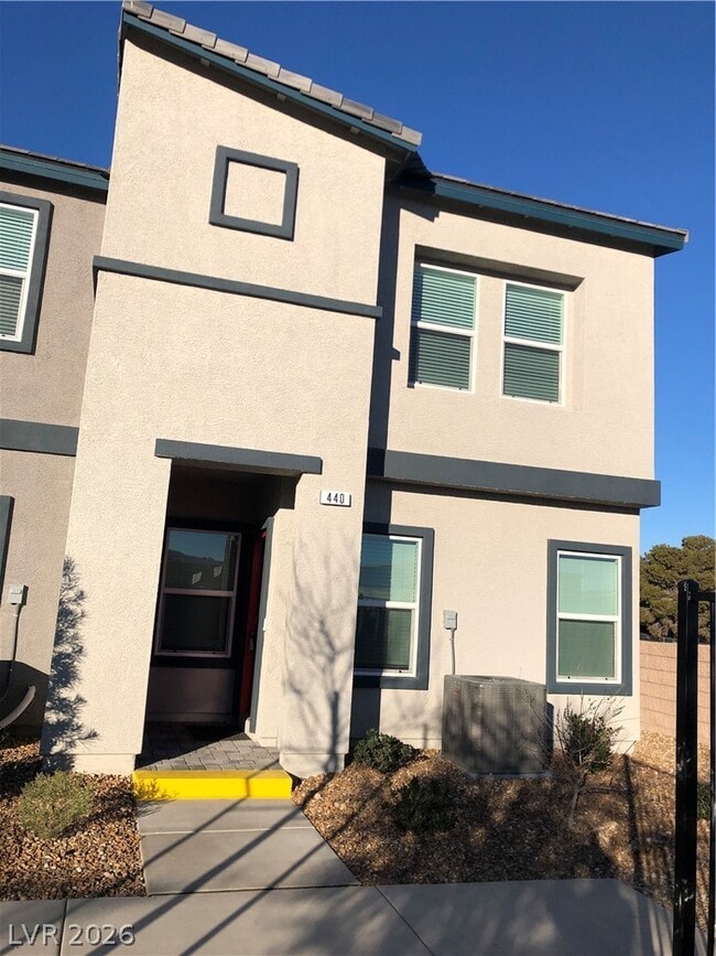Building Photo - 440 Moonlight Cove Dr