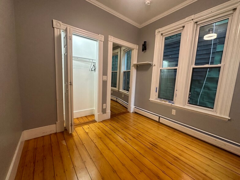 Building Photo - 15 Monmouth St