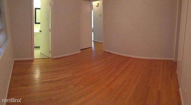 Building Photo - 2 br, 2 bath Apartment - 6828 Ray Road A