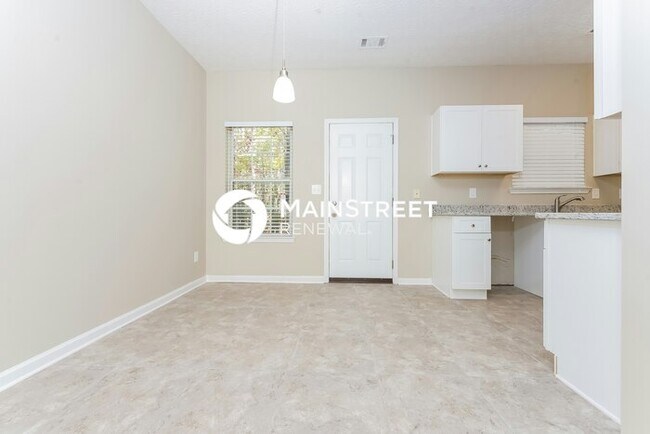 Building Photo - 2055 Harvest Cir