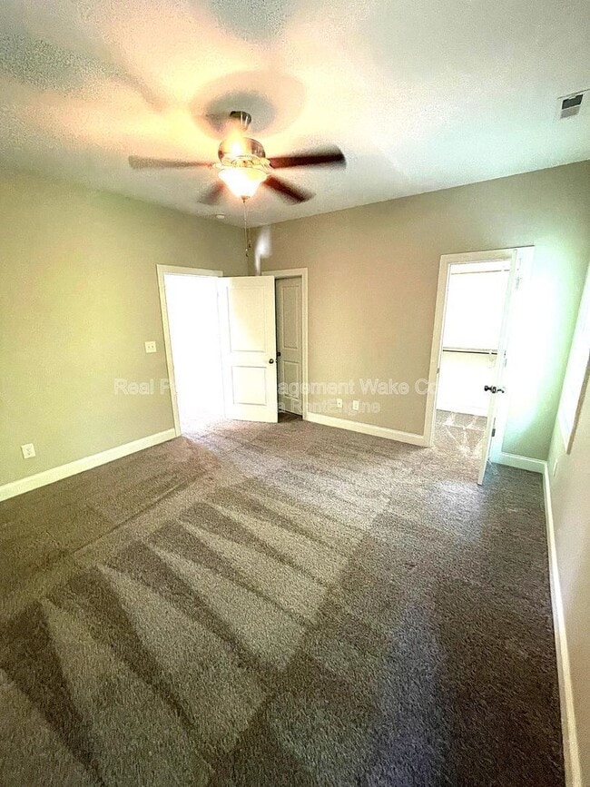 Building Photo - 139 Cobalt Creek Way