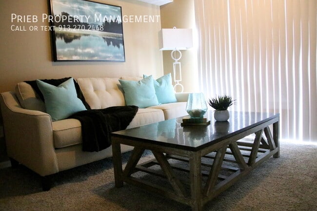 Building Photo - Prairie Haven Townhome - RENTED